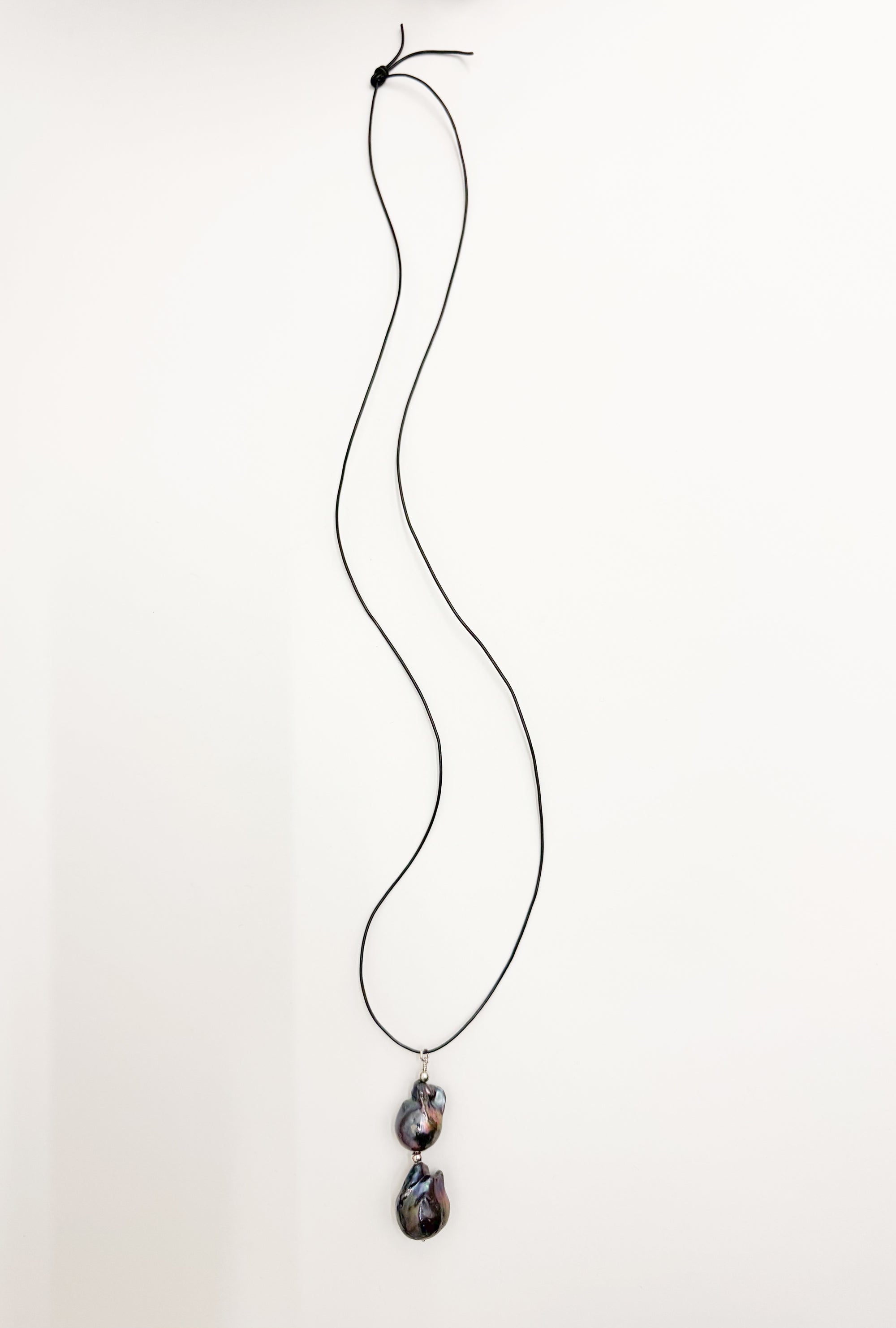 Mia Baroque Pearl Necklace