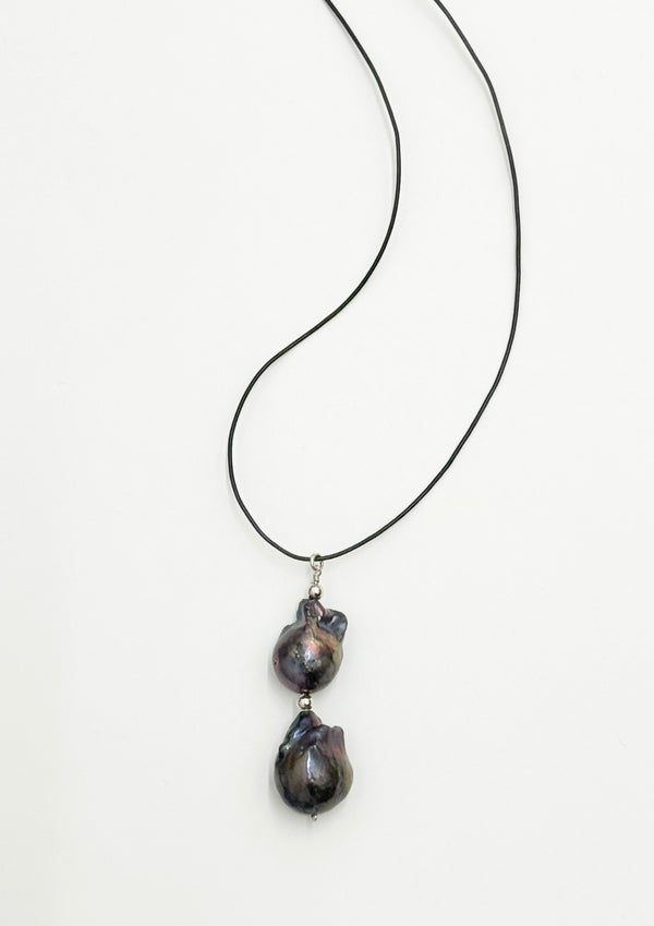 Mia Baroque Pearl Necklace