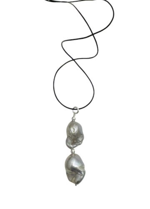 Kia Baroque Pearl Necklace